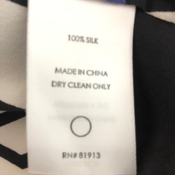 2 for $10 🛍️ Tracy Reese 100% Silk Animal/Geo Print Top P - Picture 6 of 7